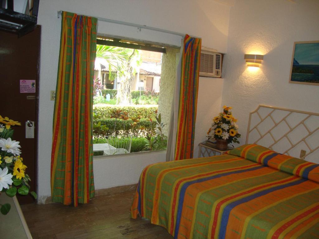 Sands Acapulco Hotel & Bungalows ภายนอก รูปภาพ