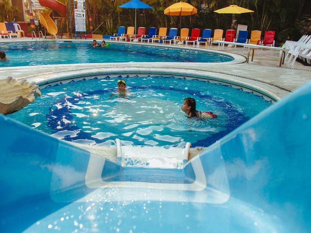 Sands Acapulco Hotel & Bungalows ภายนอก รูปภาพ